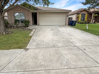 312 Hummingbird, New Braunfels, TX 78130
