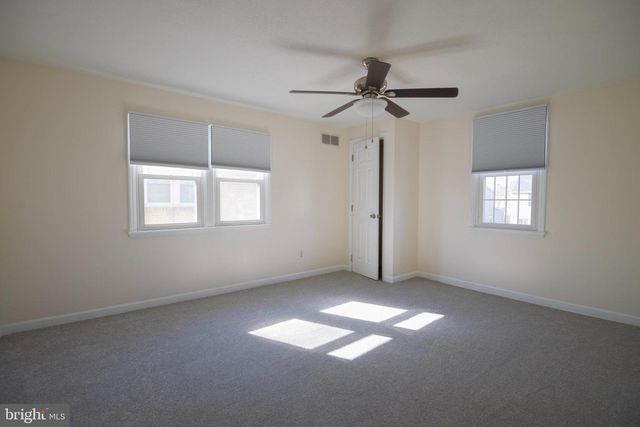 224 WAVERLY RD, Talleyville, DE 19803