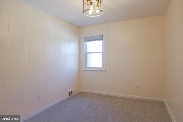 224 WAVERLY RD, Talleyville, DE 19803