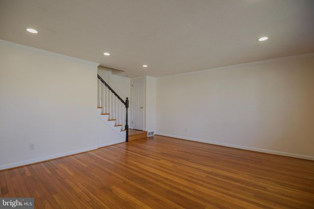 224 WAVERLY RD, Talleyville, DE 19803