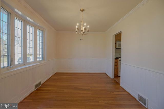 224 WAVERLY RD, Talleyville, DE 19803