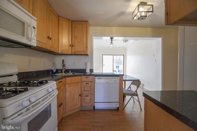 224 WAVERLY RD, Talleyville, DE 19803