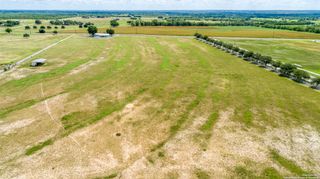 000 Annies Ln, La Vernia, TX 78121