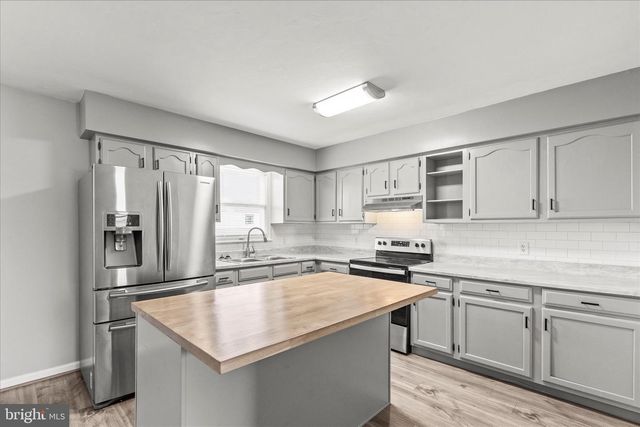 329 SOUTH ST, Hanover, PA 17331