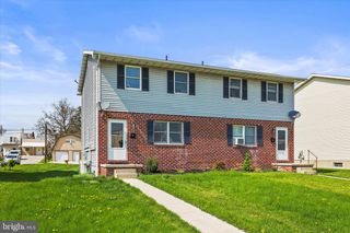 329 SOUTH ST, Hanover, PA 17331