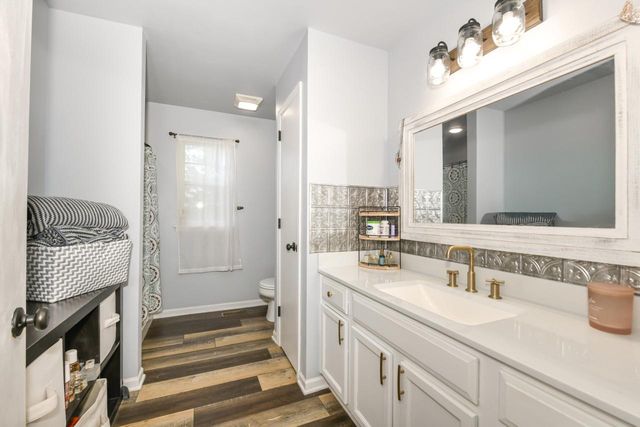 1140 W Court STREET, Elkhorn, WI 53121