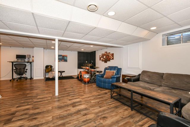 1140 W Court STREET, Elkhorn, WI 53121