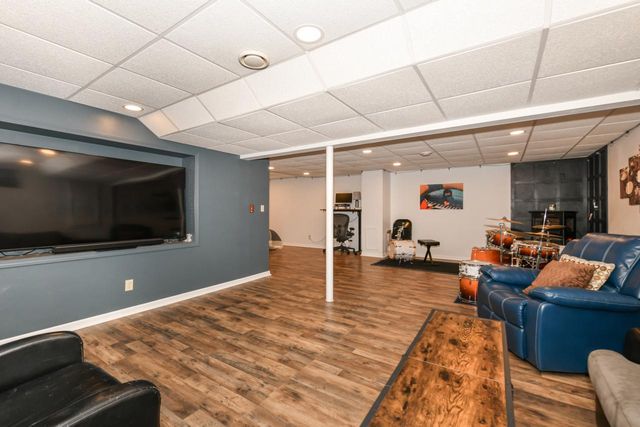 1140 W Court STREET, Elkhorn, WI 53121