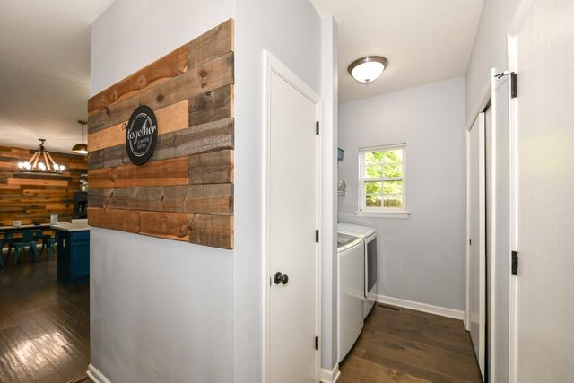 1140 W Court STREET, Elkhorn, WI 53121