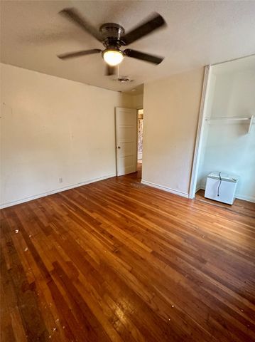 308 N Dallas Street, Groesbeck, TX 76642