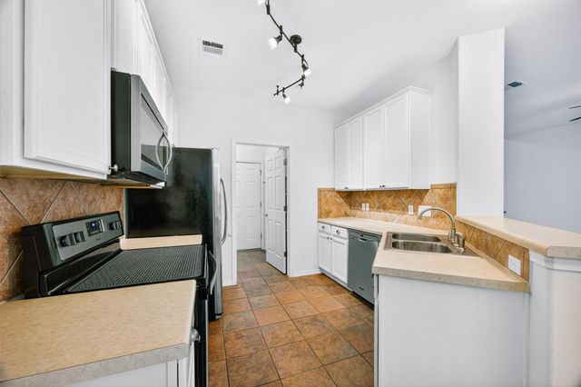 2632 Century Park BLVD 41, Austin, TX 78727