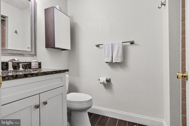 302 KINGS CROFT, Cherry Hill, NJ 08034