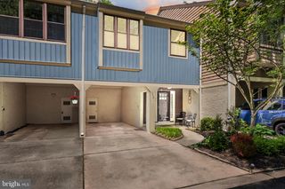 302 KINGS CROFT, Cherry Hill, NJ 08034