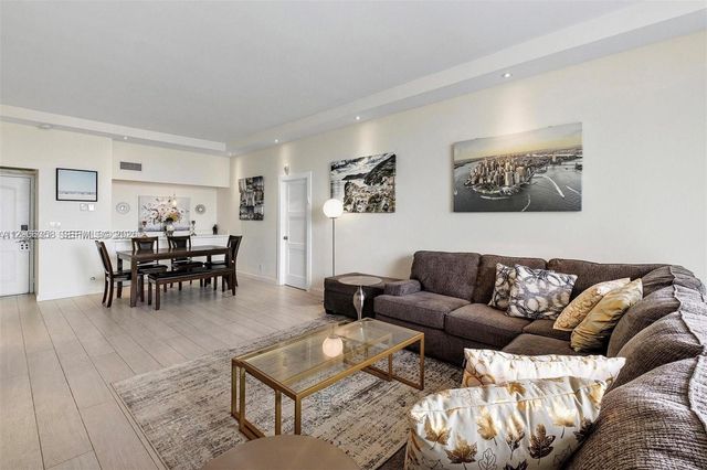 100 bayview dr PH31, Sunny Isles Beach, FL 33160