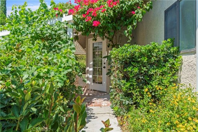 3367 Lathrop, Simi Valley, CA 93063