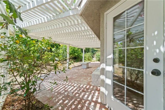 3367 Lathrop, Simi Valley, CA 93063