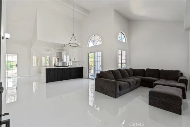 3367 Lathrop, Simi Valley, CA 93063