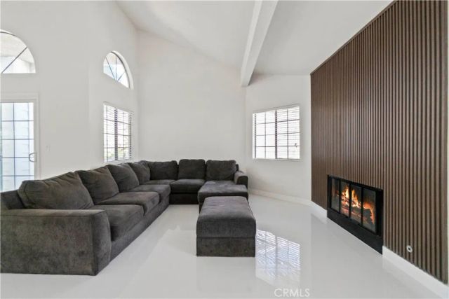 3367 Lathrop, Simi Valley, CA 93063