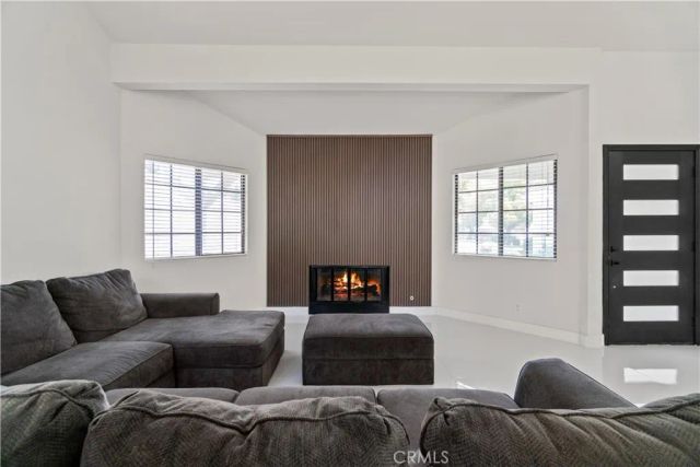 3367 Lathrop, Simi Valley, CA 93063