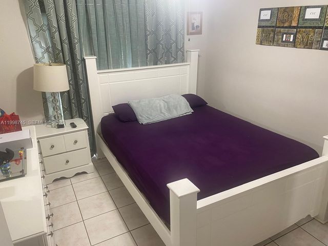 15669 SW 73rd Cir Ter 4-7, Miami, FL 33193