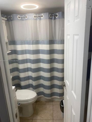 15669 SW 73rd Cir Ter 4-7, Miami, FL 33193