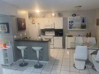 15669 SW 73rd Cir Ter 4-7, Miami, FL 33193