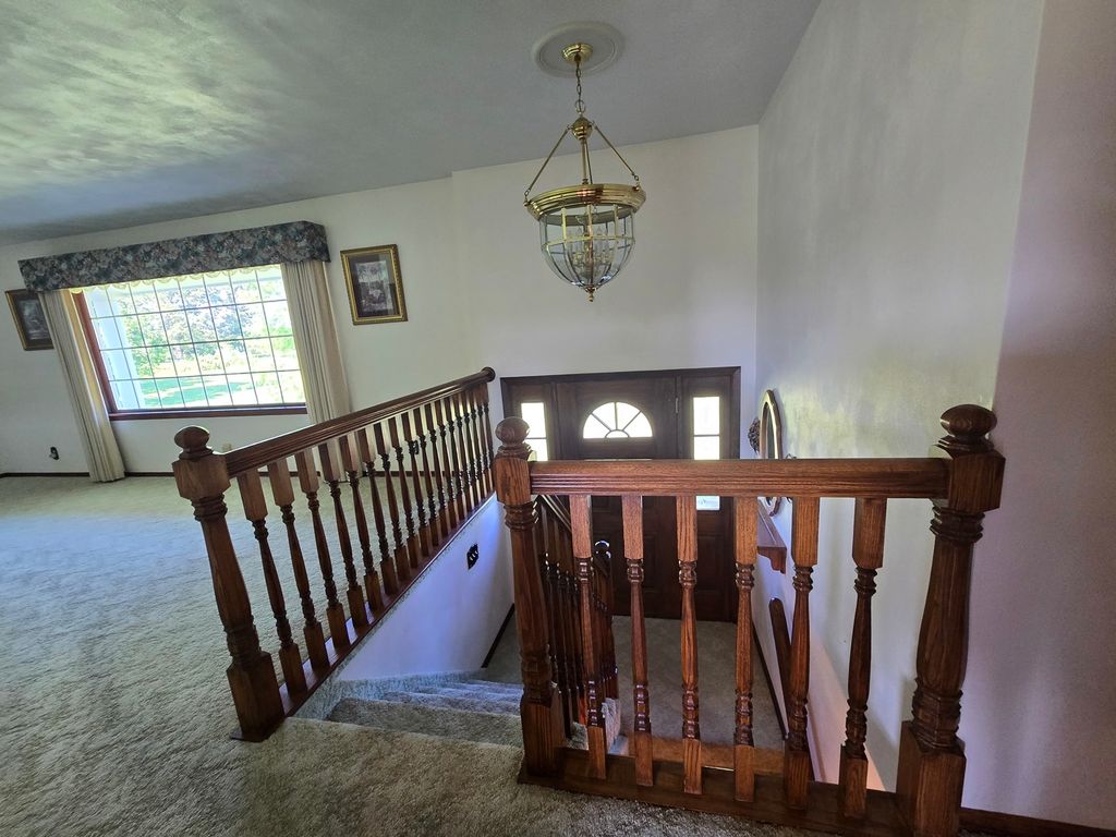 Image 22 of property listing at 11957 E Harrison Road, Mt Vernon, IL 62864
