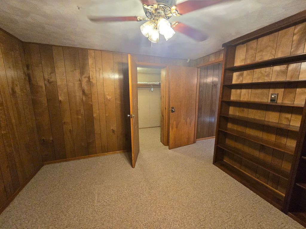 Image 42 of property listing at 11957 E Harrison Road, Mt Vernon, IL 62864