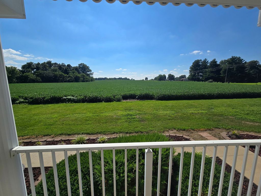 Image 47 of property listing at 11957 E Harrison Road, Mt Vernon, IL 62864