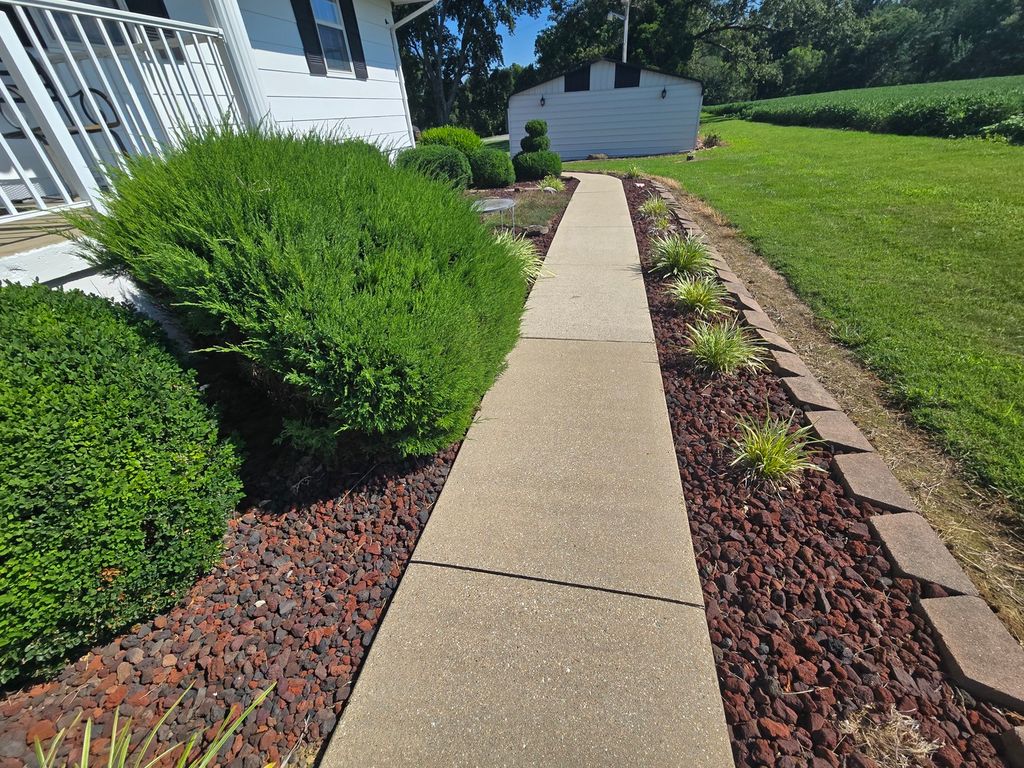 Image 50 of property listing at 11957 E Harrison Road, Mt Vernon, IL 62864