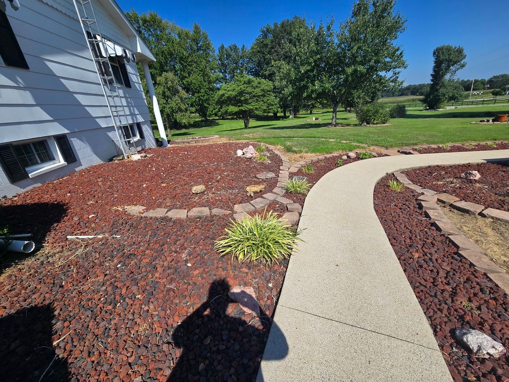 Image 53 of property listing at 11957 E Harrison Road, Mt Vernon, IL 62864