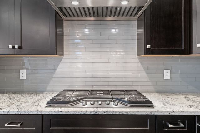 64 Pine Tree Dr, Methuen, MA 01844