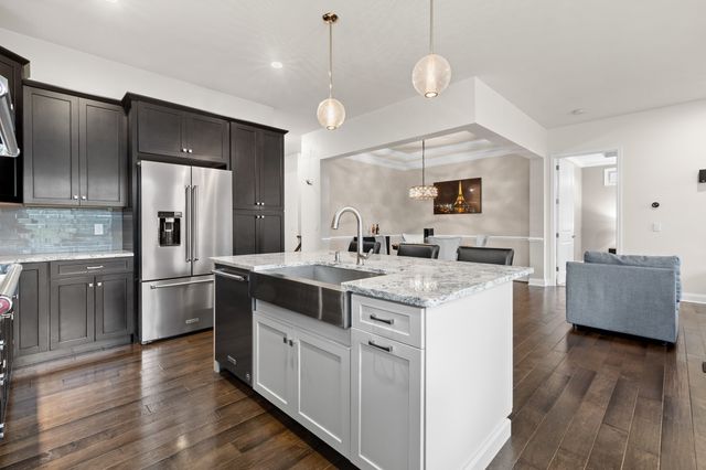 64 Pine Tree Dr, Methuen, MA 01844
