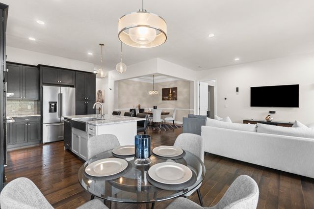 64 Pine Tree Dr, Methuen, MA 01844