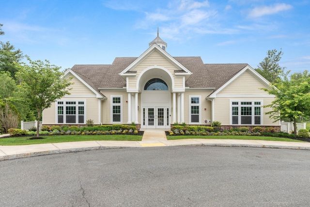 64 Pine Tree Dr, Methuen, MA 01844