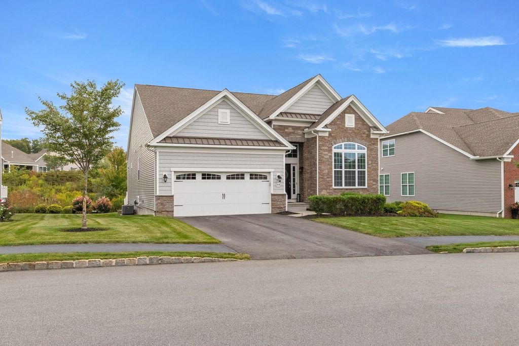 64 Pine Tree Dr, Methuen, MA 01844