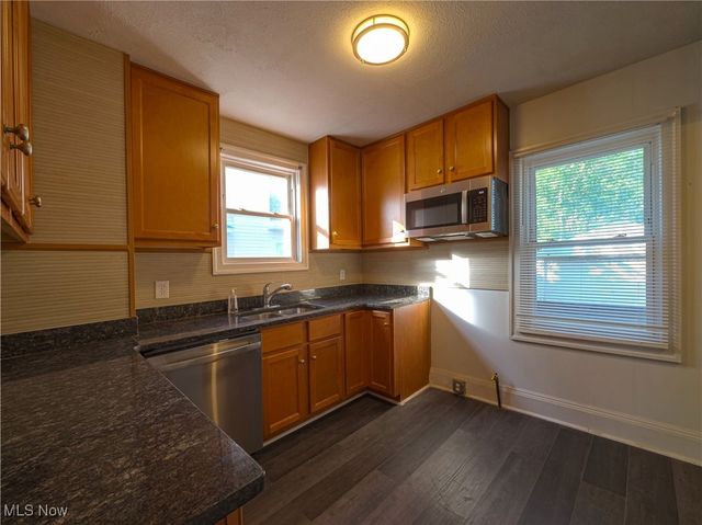 175 E 194th Street, Euclid, OH 44119