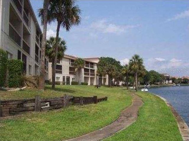 6319 NEWTOWN CIRCLE 19B6, Tampa, FL 33615