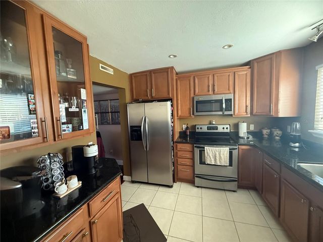 6319 NEWTOWN CIRCLE 19B6, Tampa, FL 33615