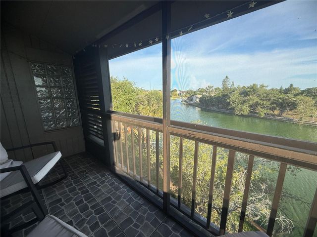 6319 NEWTOWN CIRCLE 19B6, Tampa, FL 33615