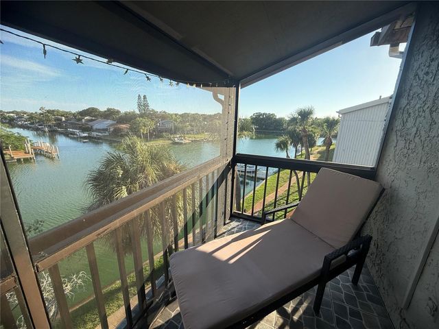 6319 NEWTOWN CIRCLE 19B6, Tampa, FL 33615