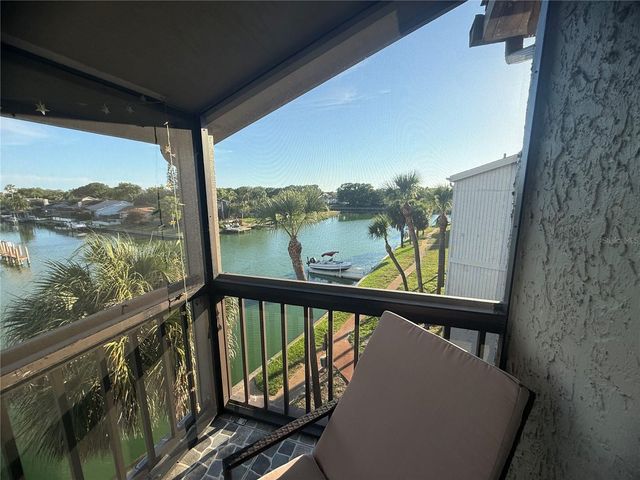 6319 NEWTOWN CIRCLE 19B6, Tampa, FL 33615
