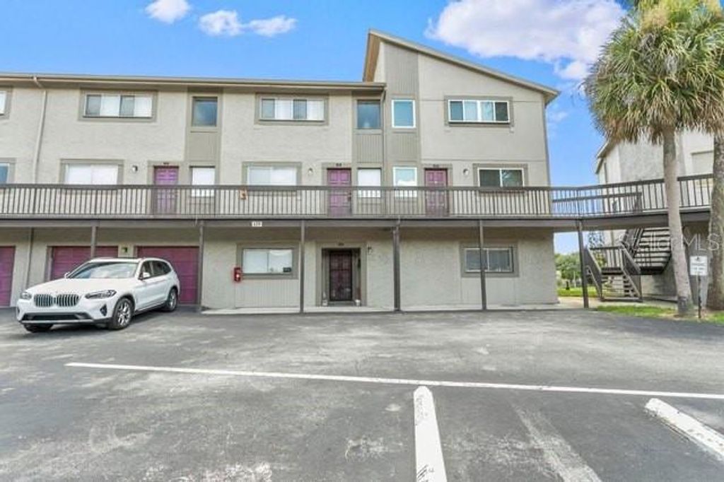 6319 NEWTOWN CIRCLE 19B6, Tampa, FL 33615