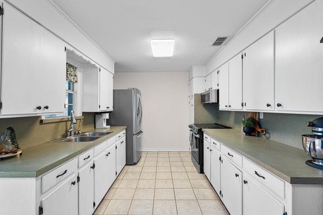 638 Main Street, Paradise, TX 76073