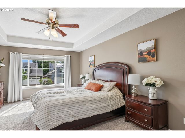 23889 Sw RED FERN Dr, Sherwood, OR 97140