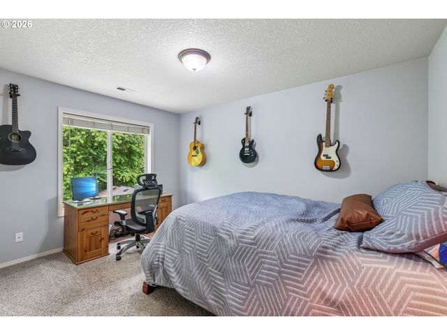 23889 Sw RED FERN Dr, Sherwood, OR 97140