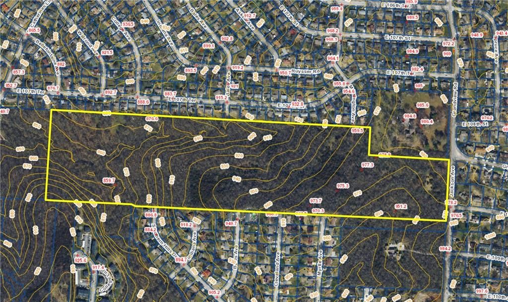 10806 Grandview Road, Kansas City, MO 64137