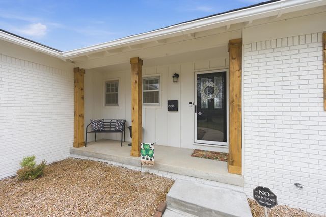 6614 E 14th St N, Wichita, KS 67206