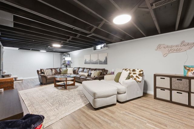 6614 E 14th St N, Wichita, KS 67206