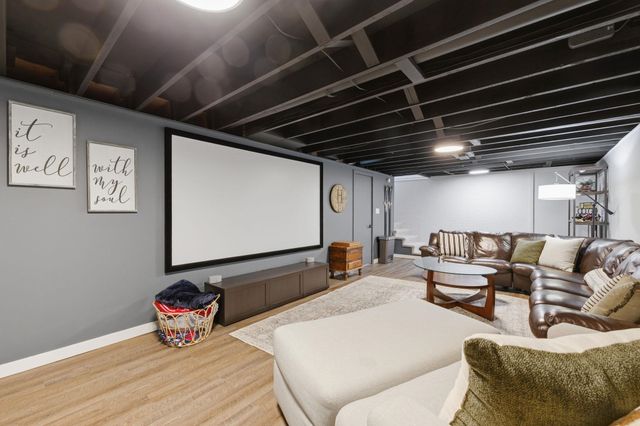 6614 E 14th St N, Wichita, KS 67206